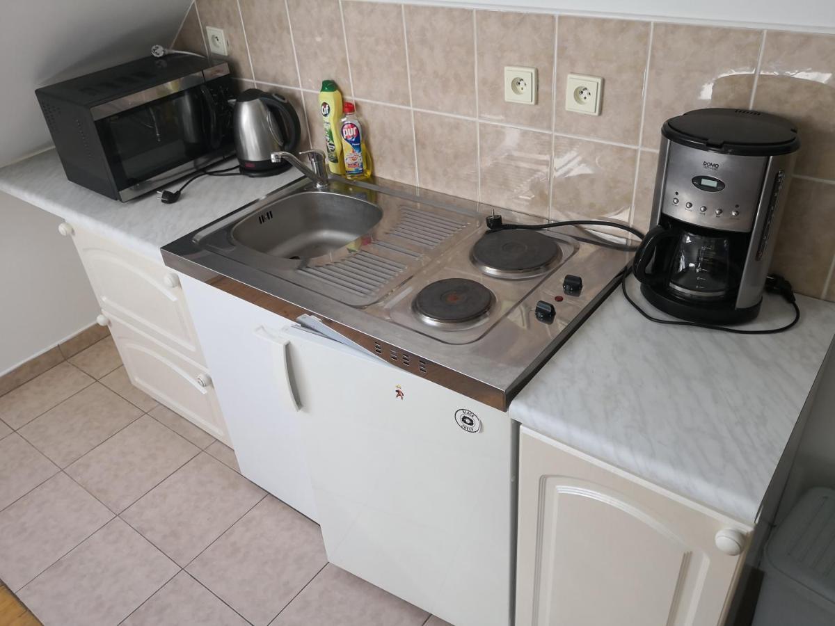 Ubytovani U Machova Jezera - Apartmany - Ludmila Grulisova Doksy  Exterior foto