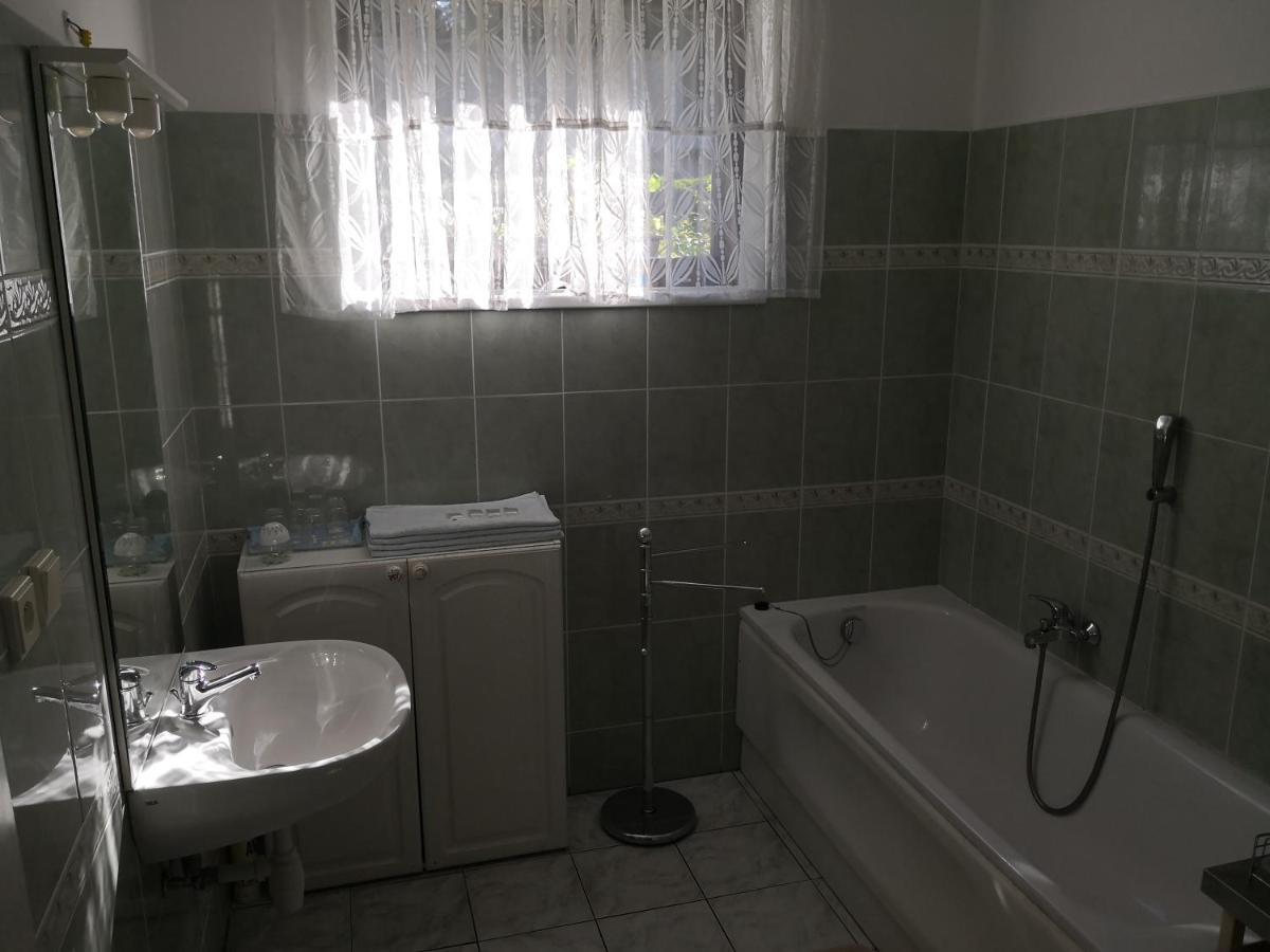 Ubytovani U Machova Jezera - Apartmany - Ludmila Grulisova Doksy  Exterior foto